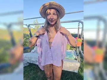 Dvenasti  live sex cam