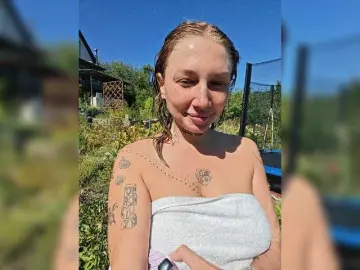 Dvenasti  live sex cam