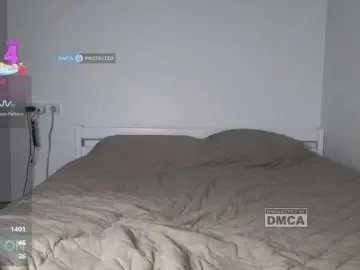 Dvenasti  live sex cam