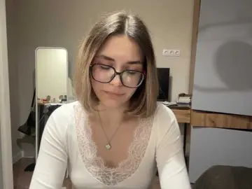 AlbaMihelcic  live sex cam