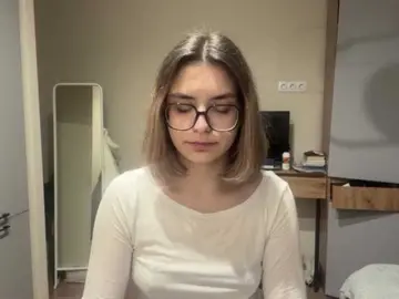 AlbaMihelcic  live sex cam