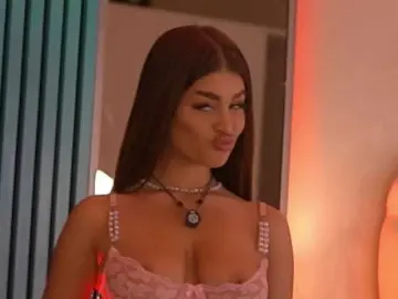 BellaNoirre  live sex cam