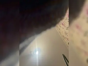 BongoBoginya  live sex cam