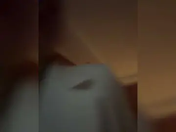 BongoBoginya  live sex cam