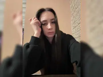 Kurama27  live sex cam