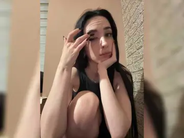 Kurama27  live sex cam