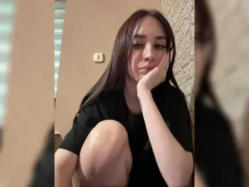 Kurama27  live sex cam