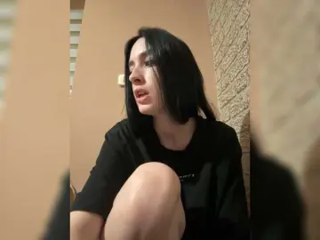 Kurama27  live sex cam