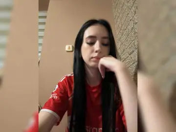 Kurama27  live sex cam