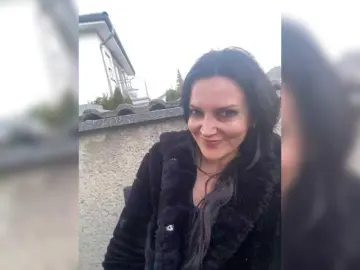 Leta29  live sex cam