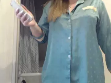 MishaIsHome  live sex cam