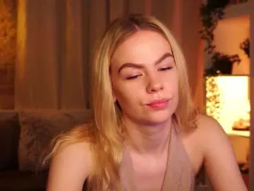 SnowwBarbie  live sex cam