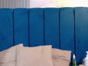 Ebonydreams01  live sex cam