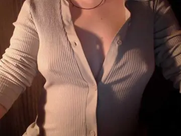 Vesna2020  live sex cam