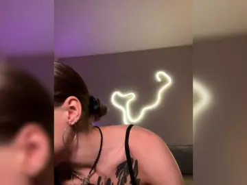 -Aperol-  live sex cam