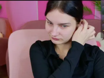 AngelBraun  live sex cam