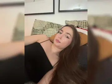 ChloeMeow  live sex cam