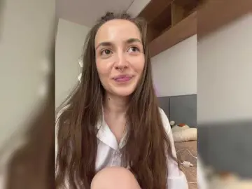 ChloeMeow  live sex cam