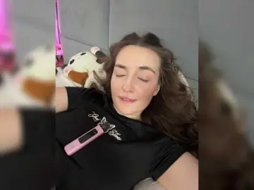 ChloeMeow  live sex cam