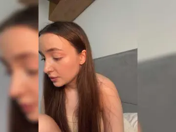 ChloeMeow  live sex cam