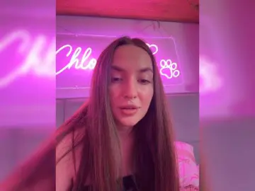 ChloeMeow  live sex cam