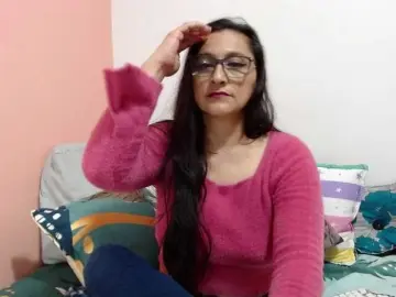 KarinaSuarez1  live sex cam