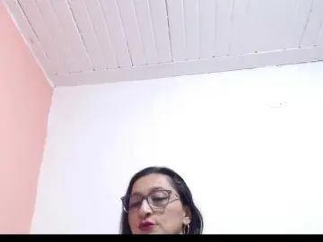 KarinaSuarez1  live sex cam