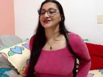 KarinaSuarez1  live sex cam