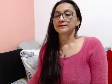 KarinaSuarez1  live sex cam