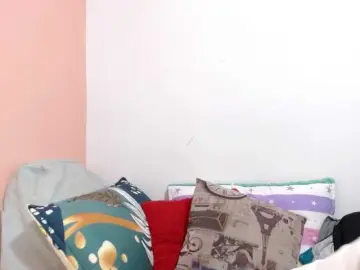 KarinaSuarez1  live sex cam