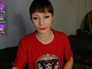 Lady-Caroline  live sex cam