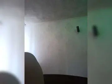 Laura35  live sex cam