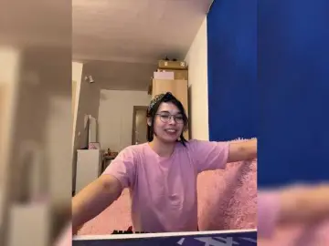 Li-Love  live sex cam