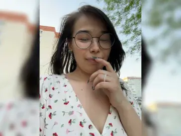 Li-Love  live sex cam