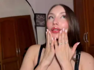Missblair12  live sex cam