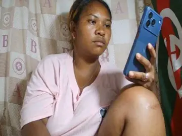 Sexy-Nathy  live sex cam