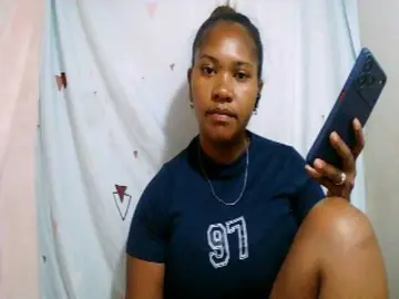 Sexy-Nathy  live sex cam