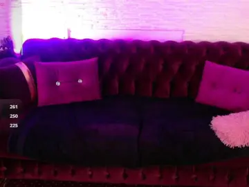 SiennaShinee  live sex cam