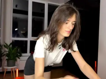 SweetieTati  live sex cam