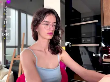 SweetieTati  live sex cam