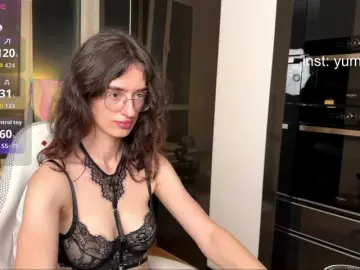 SweetieTati  live sex cam