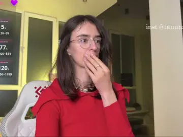 SweetieTati  live sex cam
