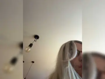 CosmoV1be  live sex cam
