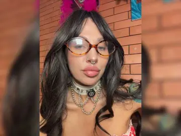CosmoV1be  live sex cam