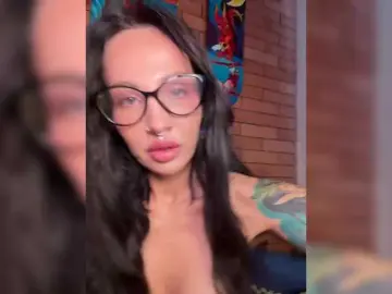 CosmoV1be  live sex cam