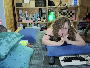 Julia-79  live sex cam