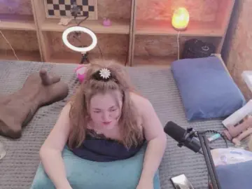 Julia-79  live sex cam