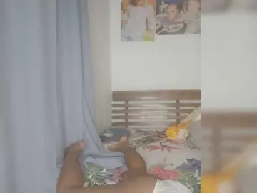 Mayah891  live sex cam