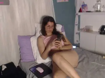 Mily-Miley  live sex cam