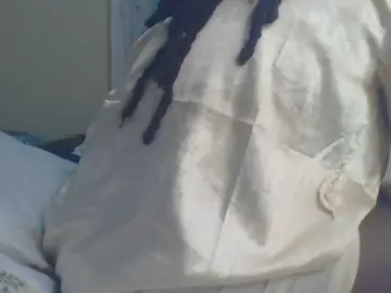 ShallyVee  live sex cam